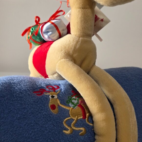 Wacky Raffy Reindeer w/ Fleece Throw Blanket 50" x 60" (NEW) - Picture 3 of 5
